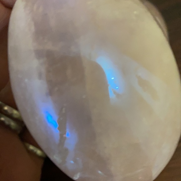 Stunning aura quartz palm stones - 2-3” ea - Picture 4 of 5